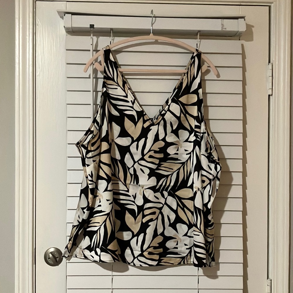 $5 Sale! Patterned Floral Tank Top